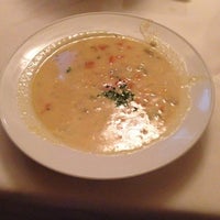 Снимок сделан в Carmelo&amp;#39;s Ristorante Italiano пользователем Chow B. 1/23/2014