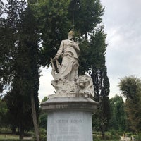 Photo taken at Monumento a Victor Hugo by Elliott 柳. on 8/8/2019