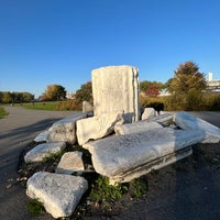 Foto diambil di Wilkeson Pointe oleh Geo L. pada 10/11/2022