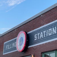 Foto tirada no(a) Filling Station Restaurant por Geo L. em 10/29/2021