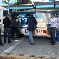 Photo taken at Los Compadres Taco Truck by Walter K. on 11/18/2016