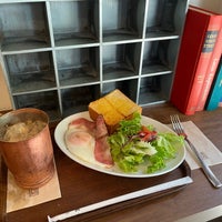 Photo taken at Ueshima Coffee House by そよかぜ チ. on 6/18/2022