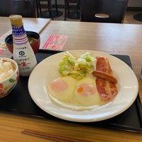 Photo taken at Denny&amp;#39;s by そよかぜ チ. on 4/18/2020