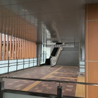 Photo taken at Shinjohara Station by そよかぜ チ. on 11/18/2016