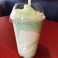 Photo taken at Taco Bell by Elizabeth T. on 3/3/2018