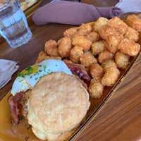 Photo taken at Jimmy&amp;#39;s Famous American Tavern by Elizabeth T. on 8/3/2019