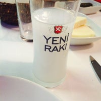 Das Foto wurde bei Bahçe Ocakbaşı von EMİNE am 1/9/2016 aufgenommen