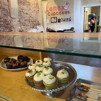 12/4/2020にDrake A.がLenox Cupcakesで撮った写真