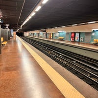 Photo taken at Metro Alvalade [VD] by Paulo.Sergio M. on 11/10/2022