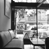 Photo taken at Sugarlump Coffee Lounge by melissa t. on 5/26/2016