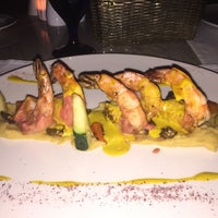Photo taken at Restaurante Bistro by Oscar Eduardo U. on 11/28/2014