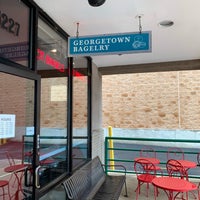 Photo taken at Georgetown Bagelry by GreatStoneFace A. on 9/25/2018