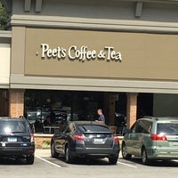 Photo taken at Peet&amp;#39;s Coffee &amp;amp; Tea by GreatStoneFace A. on 8/31/2016