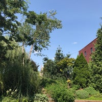 Photo taken at Outdoor Garden at Pioneer Works by Chelsea F. on 8/20/2017