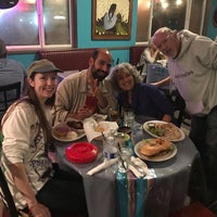 Foto diambil di El Comal Mexican Restaurant oleh Leanne K. pada 3/4/2019