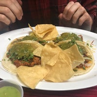 Снимок сделан в Gus&amp;#39; Tacos Mexican Grill пользователем Leanne K. 4/13/2019