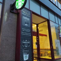 Foto diambil di Starbucks oleh Katarína pada 11/24/2022