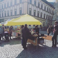 รูปภาพถ่ายที่ Zelný trh โดย Eliška T. เมื่อ 10/7/2016