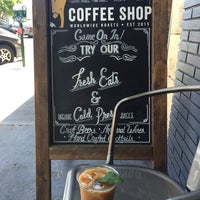 5/16/2015 tarihinde Regina M.ziyaretçi tarafından Coffee Shop'de çekilen fotoğraf