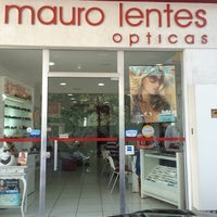 Photo taken at Mauro Lentes Ópticas by Júlio D. on 6/7/2014