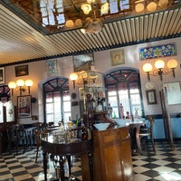 Photo taken at Suzy’s Café du Levant by Smht on 12/17/2022