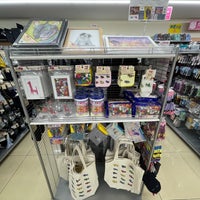 Photo taken at Daiso by しのち on 4/25/2023