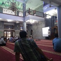 Photo taken at Masjid Jami&amp;#39; Al Istiqomah by Yusuf S. on 12/27/2017