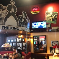 Photo taken at Fuddruckers by Jacobo G. on 6/21/2018
