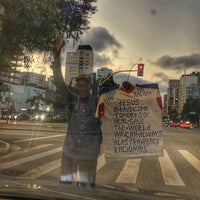 Photo taken at Avenida Brigadeiro Faria Lima by Mateus S. on 4/10/2022