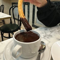 Foto diambil di Chocolatería San Ginés oleh Suraj A. pada 4/13/2024