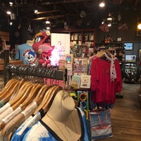 Photo taken at Cracker Barrel Old Country Store by Jane on 6/4/2017