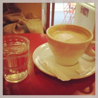 Photo taken at Cafes Debout by Marie-Chantale T. on 11/13/2013