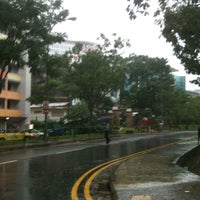 Photo taken at Management Development Institute of Singapore - Queenstown Campus by Mrs 💋JuWieZy™ V. on 12/31/2012