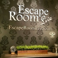 Foto tirada no(a) Escape Room Live por Shannon L. em 11/12/2016