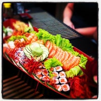 รูปภาพถ่ายที่ Nagomi Sushi Bar โดย Léo C. เมื่อ 11/16/2012