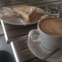 Photo taken at Rubens Coffee Lounge by Branimir V. on 9/23/2018
