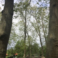 Photo taken at Jardin des Pré-Fichaux by Jas on 5/1/2017