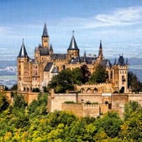 Photo taken at Hohenzollern Castle by FatihOzfatura .. on 7/16/2015