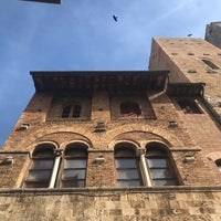 Photo taken at San Gimignano 1300 by Ana G. on 10/18/2019