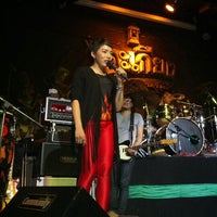 Photo taken at ตะเกียง by Ben P. on 12/6/2012