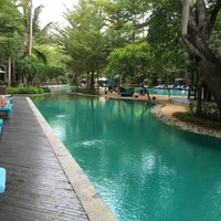 Photo taken at Courtyard Bali Nusa Dua Resort by Hayri D. on 4/7/2016