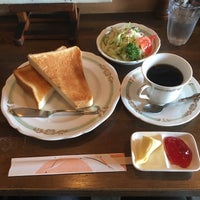 Photo taken at 洋食や とんちんかん by watary on 6/18/2019