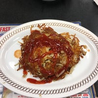 Photo taken at Waffle House by Randy S. on 8/7/2017