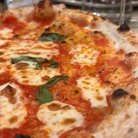 Foto tirada no(a) Digó Pizzeria Napoletana por Hency em 1/23/2024