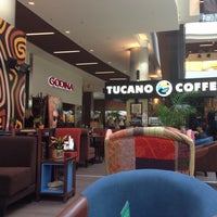 Photo taken at Tucano Coffee Jamaica by Александр on 4/17/2013