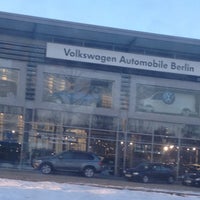 Photo taken at Volkswagen Automobile Berlin Spandau by Aga on 3/23/2013