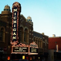 3/30/2013 tarihinde Rylie K.ziyaretçi tarafından Michigan Theater'de çekilen fotoğraf