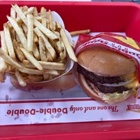 Photo taken at In-N-Out Burger by Takeshi U. on 7/22/2023