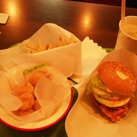 Sasebo C B Burgers Burger Joint In 佐世保市