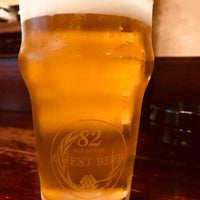Photo taken at 82 ALE HOUSE 神田店 by キュムすけ on 9/1/2018